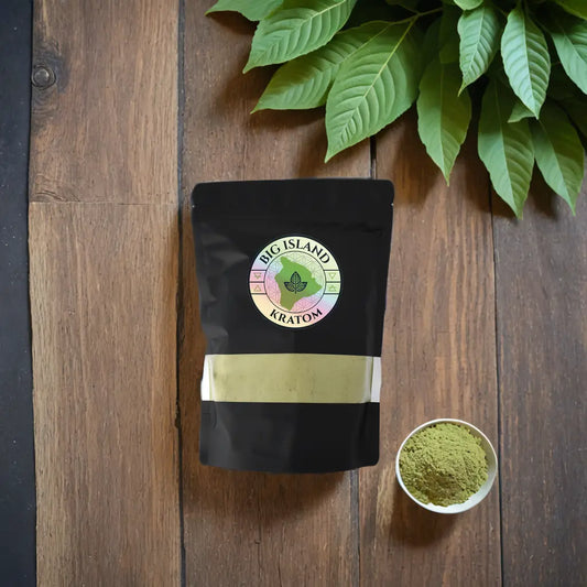 Green Maeng Da Kratom Powder – Finely Ground and Displayed for Freshness